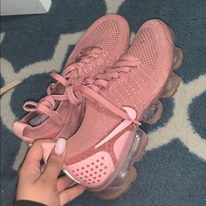 Pink nike vapormax